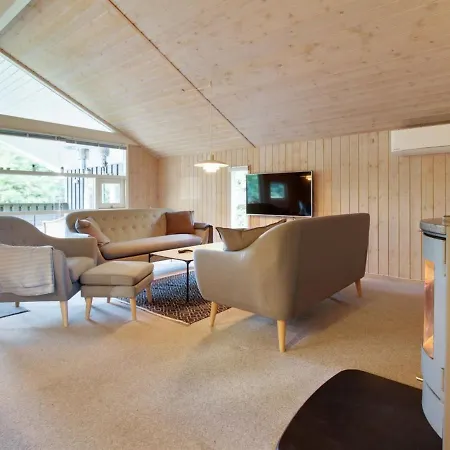 Elsemaria - 1-3km From The Sea In Nw Jutland By Interhome